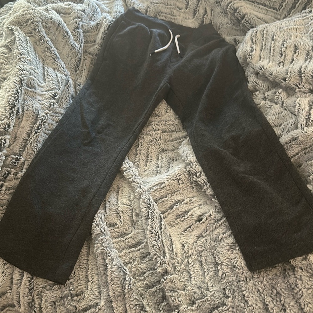 Smoke free gently used boys medium sweat pants